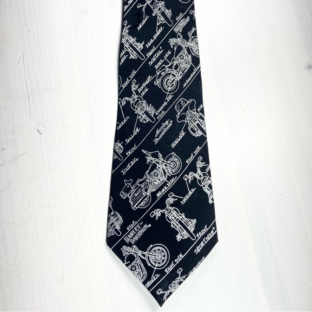 Harley Davidson Motorcycle Tie, Nicole Miller, Blk.& Wht., Hand Sewn, 100% Silk